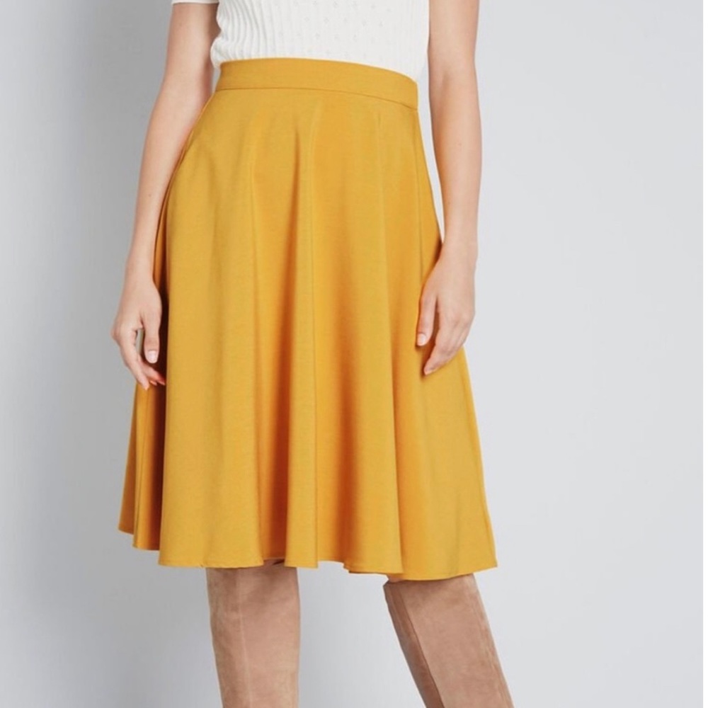 Sway this way yellow skirt size 1X Modcloth